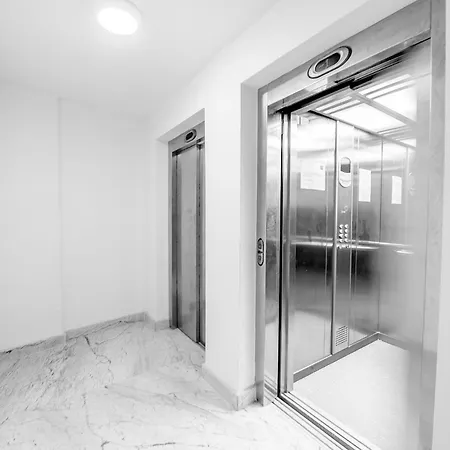 Hillock * Marsalforn