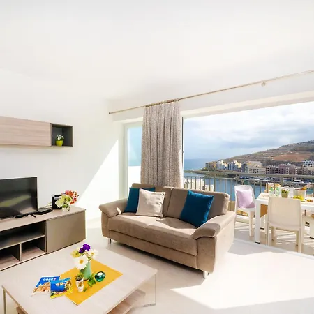 Hillock Apartman