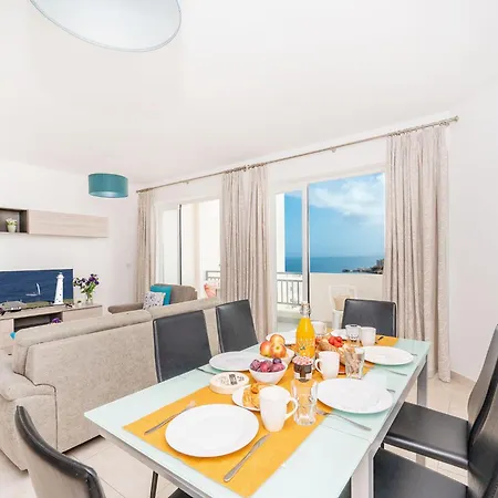 Hillock * Marsalforn