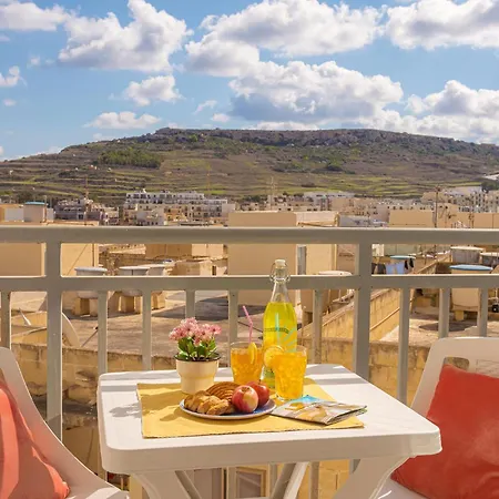 Hillock Apartment Marsalforn