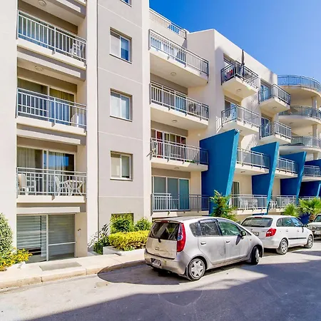 Hillock Apartment Marsalforn