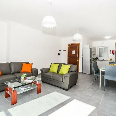 Hillock Apartment Marsalforn