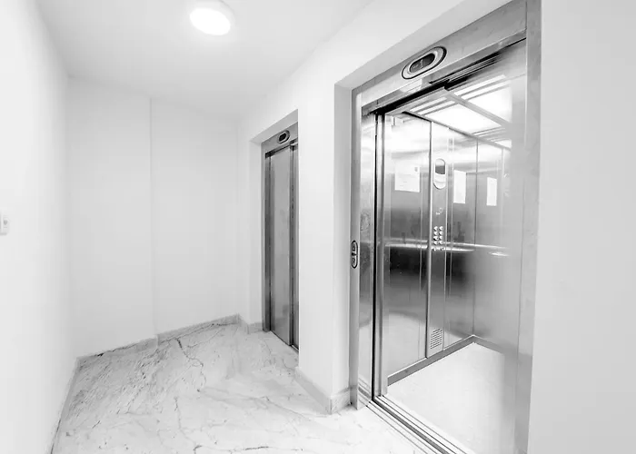 Hillock * Marsalforn