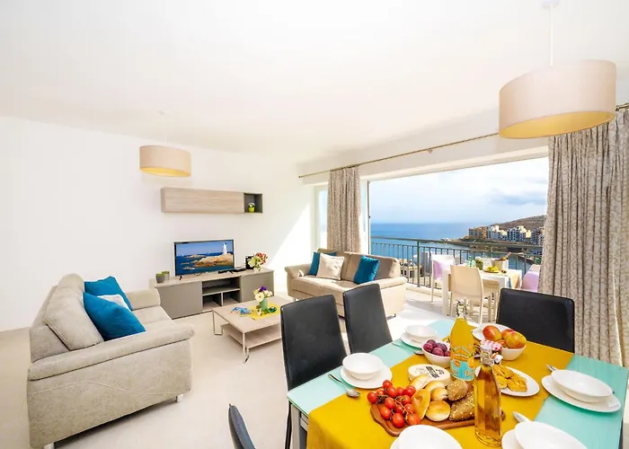 Hillock * Marsalforn