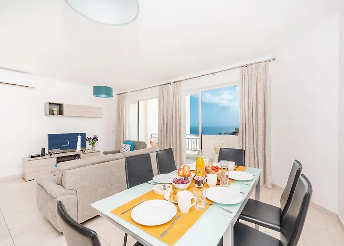 Hillock * Marsalforn