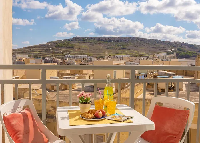 Hillock Apartment Marsalforn